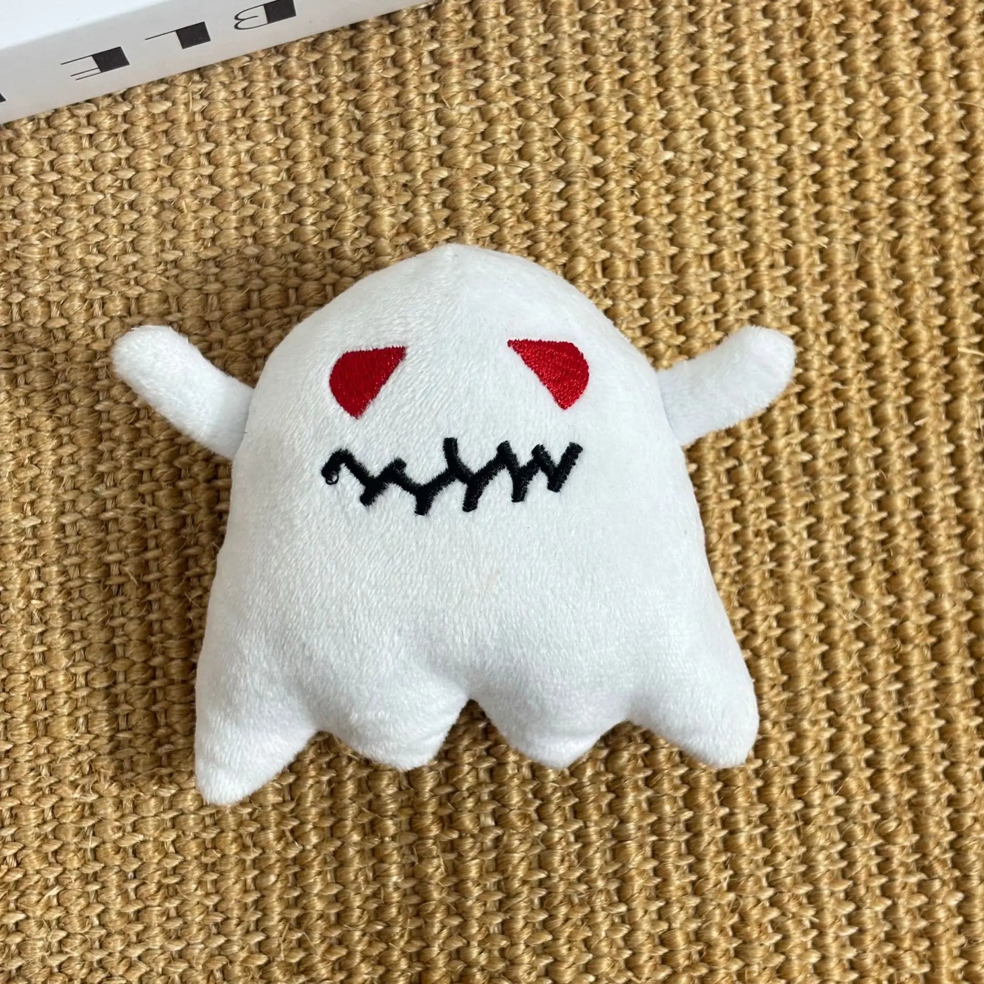 Gioco in Peluche Halloween per Cani – Fantasmini Morbidi con Sonaglino